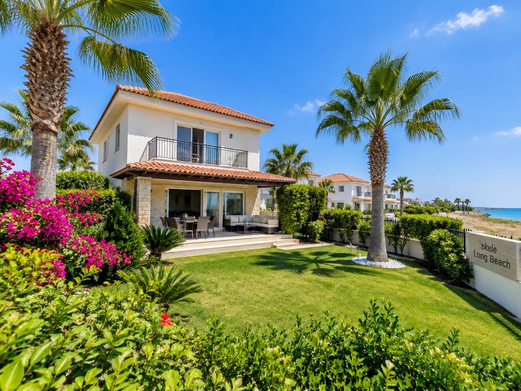İskele Long Beach'te Bahçeli Müstakil Aile Evi